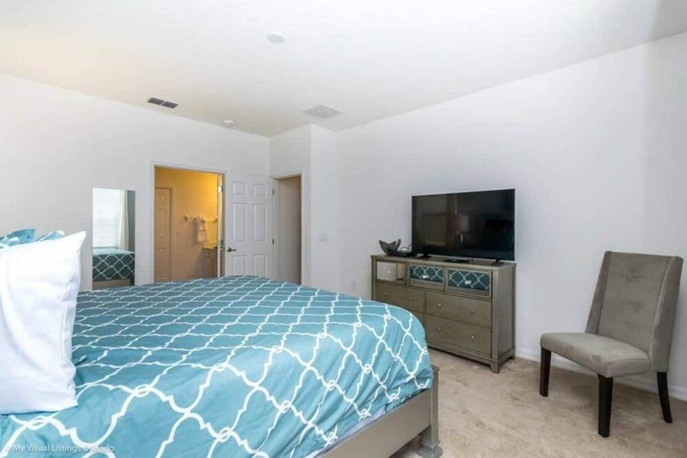 Photo of Bedroom in Loughman