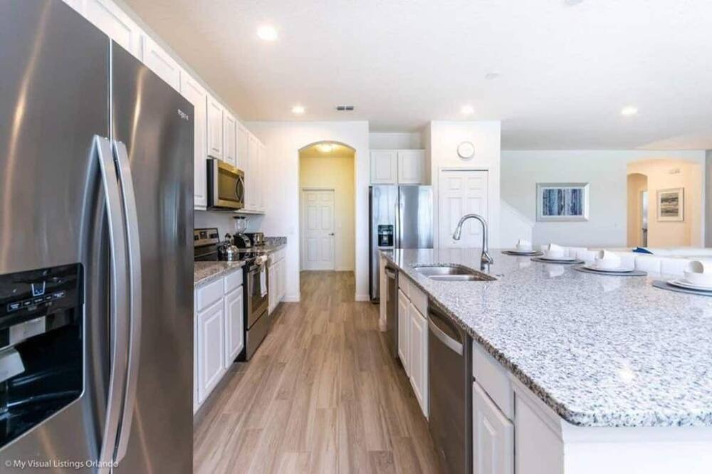 Photo of Kitchen in Loughman
