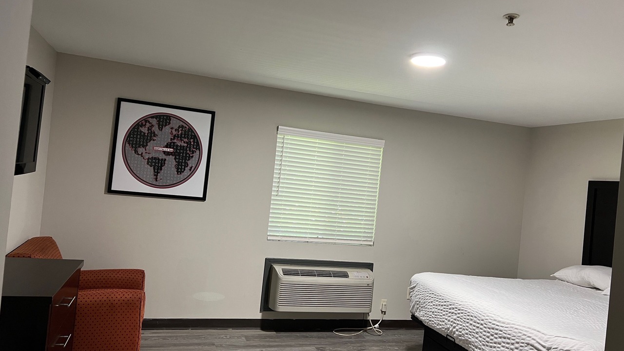 Photo of Bedroom in Barnesville