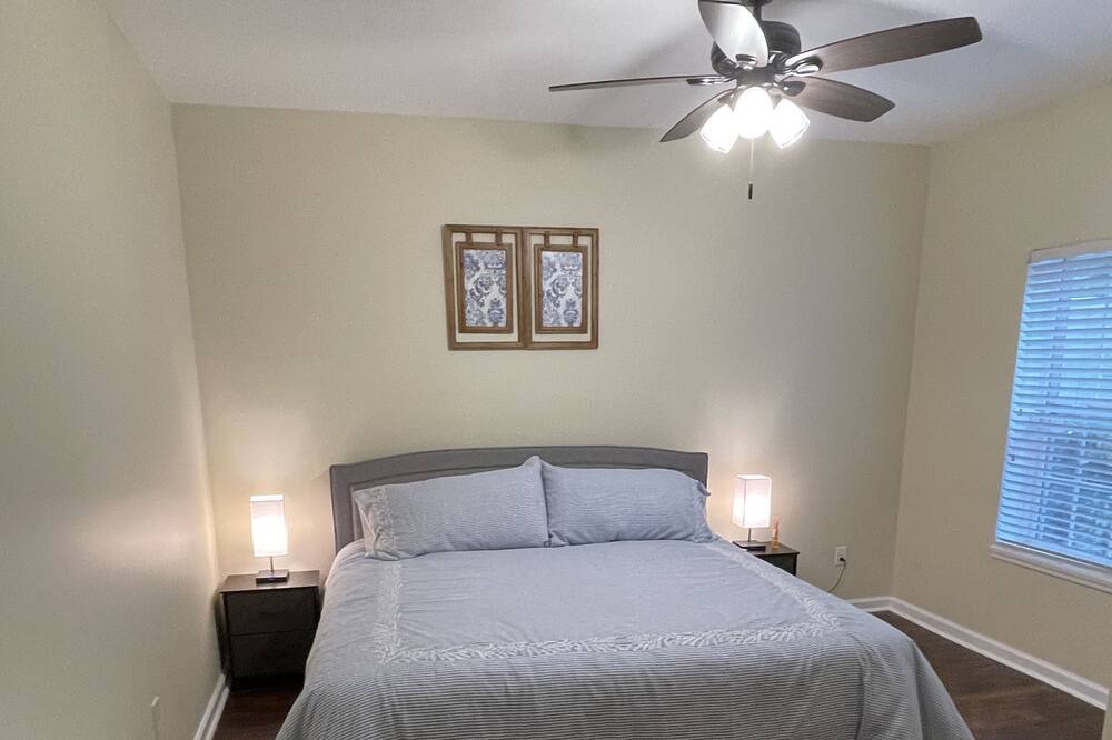 Photo of Bedroom in Mableton