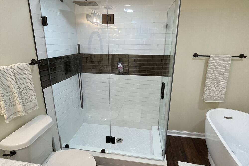 Photo of Bathroom in Mableton