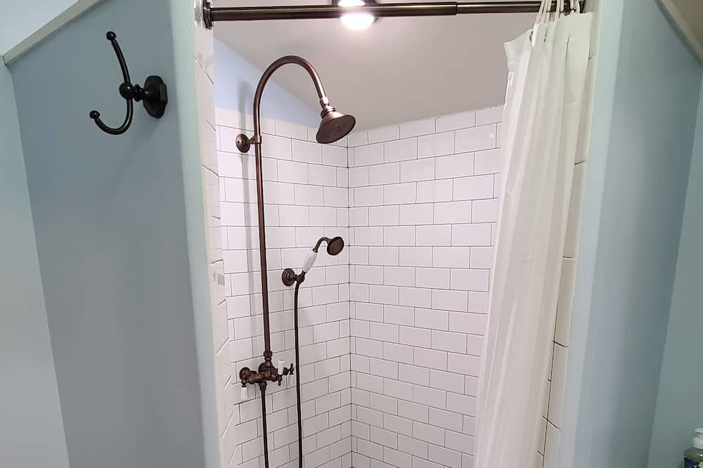 Photo of Bathroom in Pine Mountain Valley