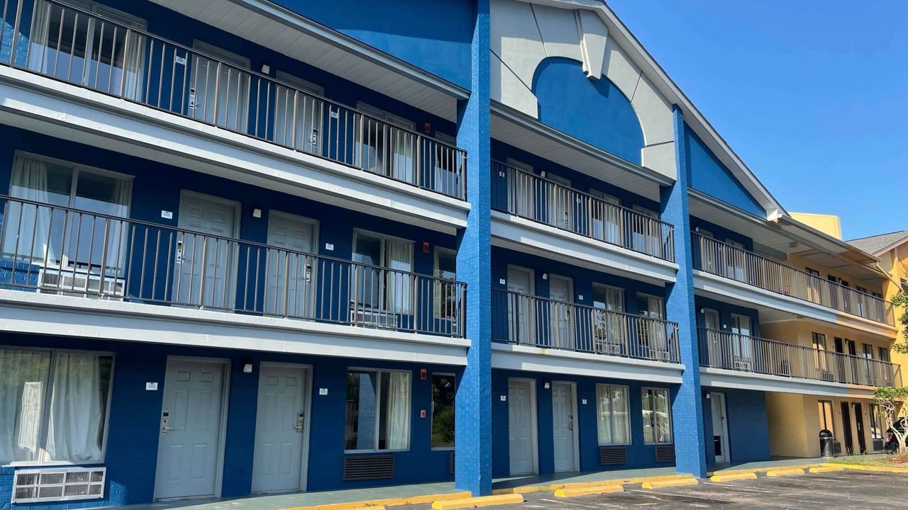 Photo of Outdoor in Tillmans Corner