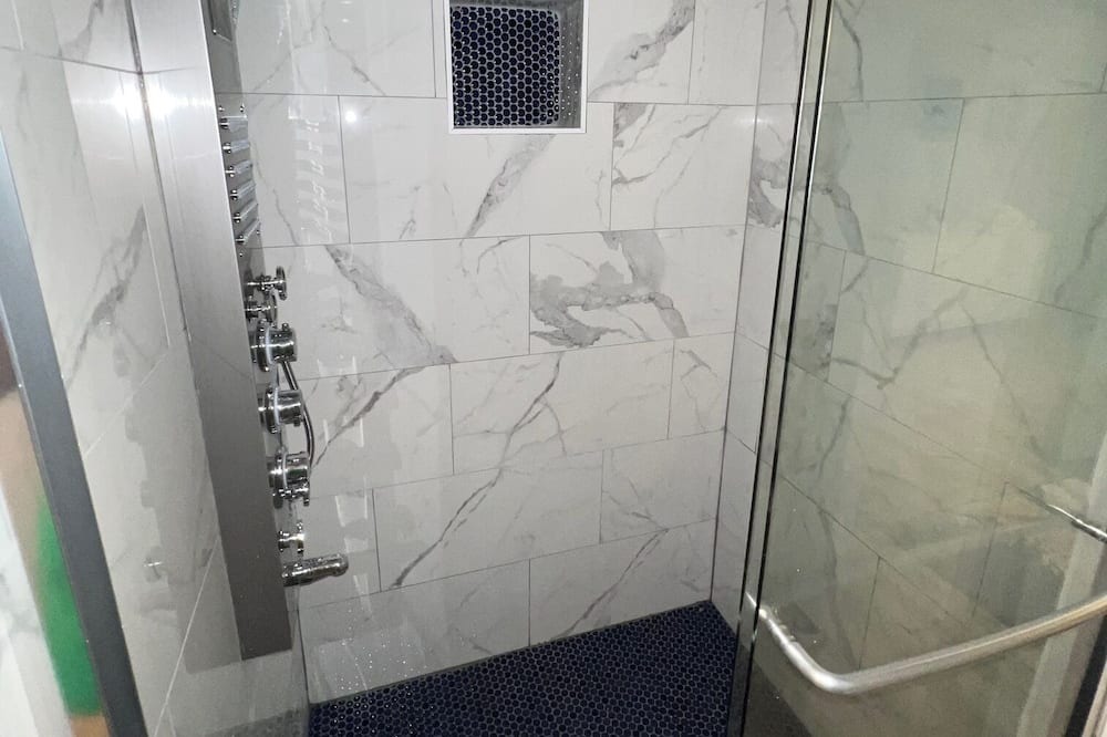 Photo of Bathroom in Daphne