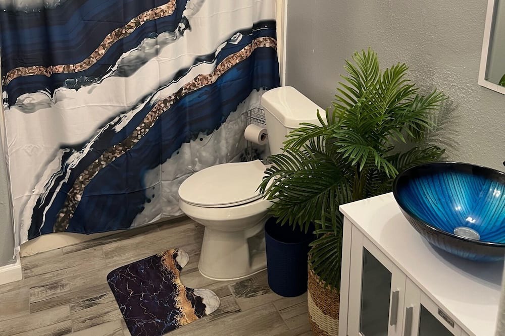 Photo of Bathroom in Daphne