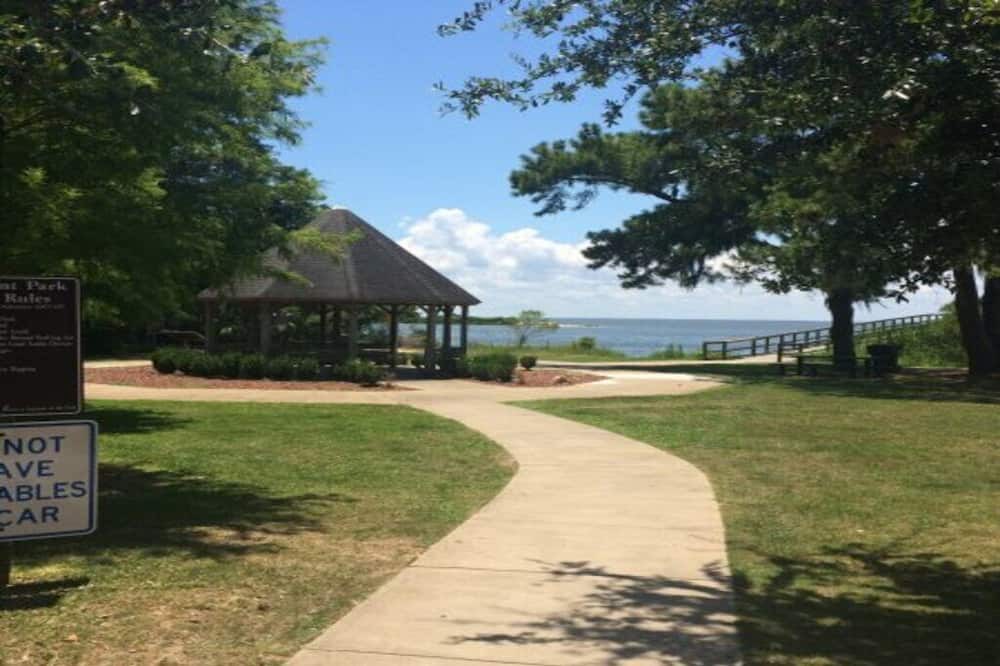 Photo of Others in Daphne