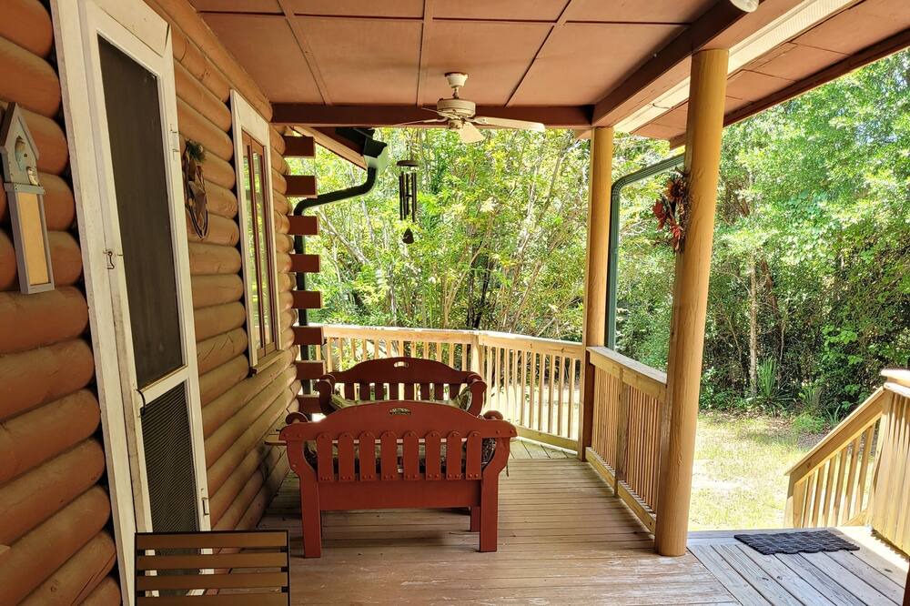 Photo of Patio Balcony in Elberta
