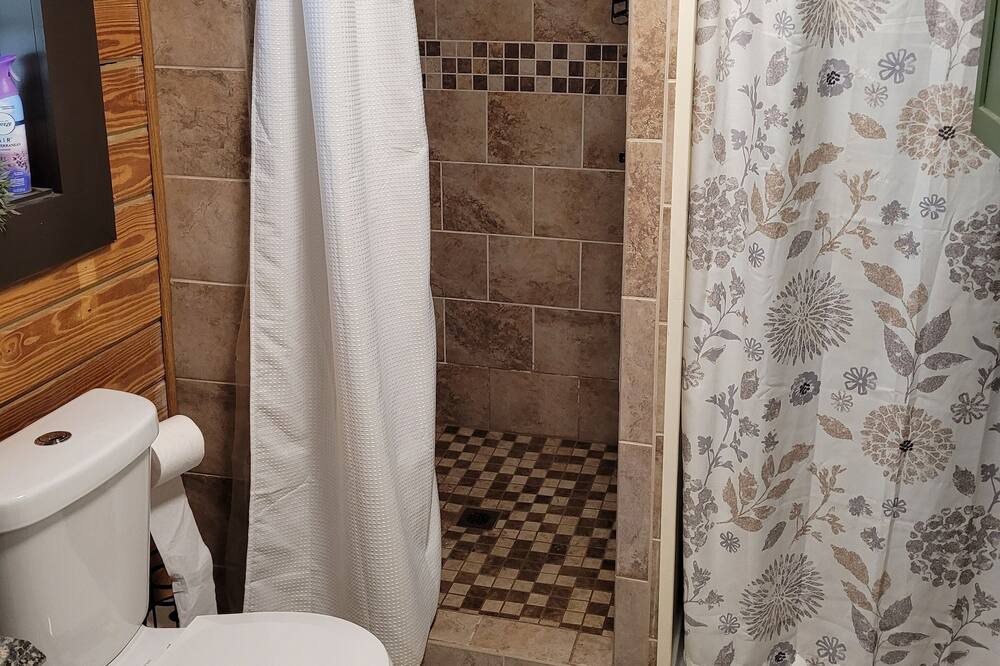 Photo of Bathroom in Elberta
