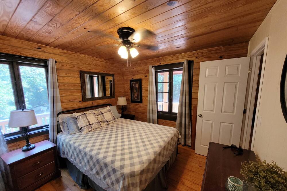 Photo of Bedroom in Elberta