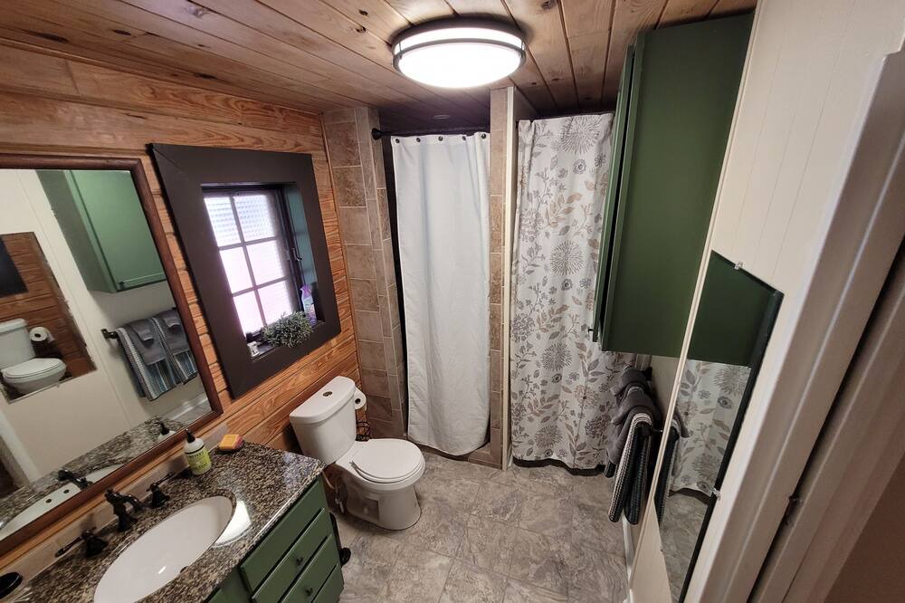 Photo of Bathroom in Elberta