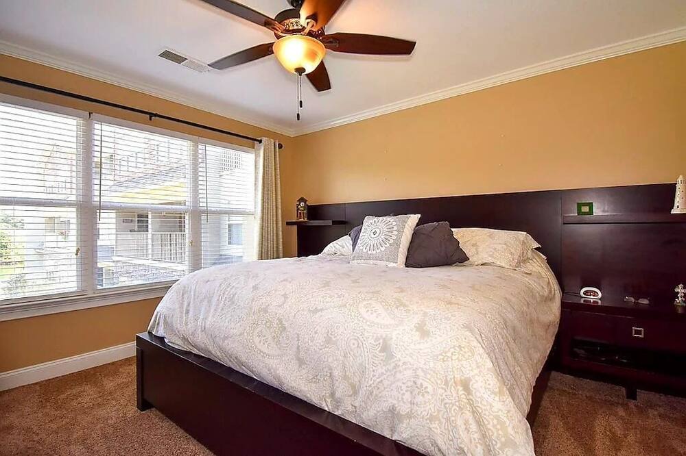 Photo of Bedroom in Alexander City