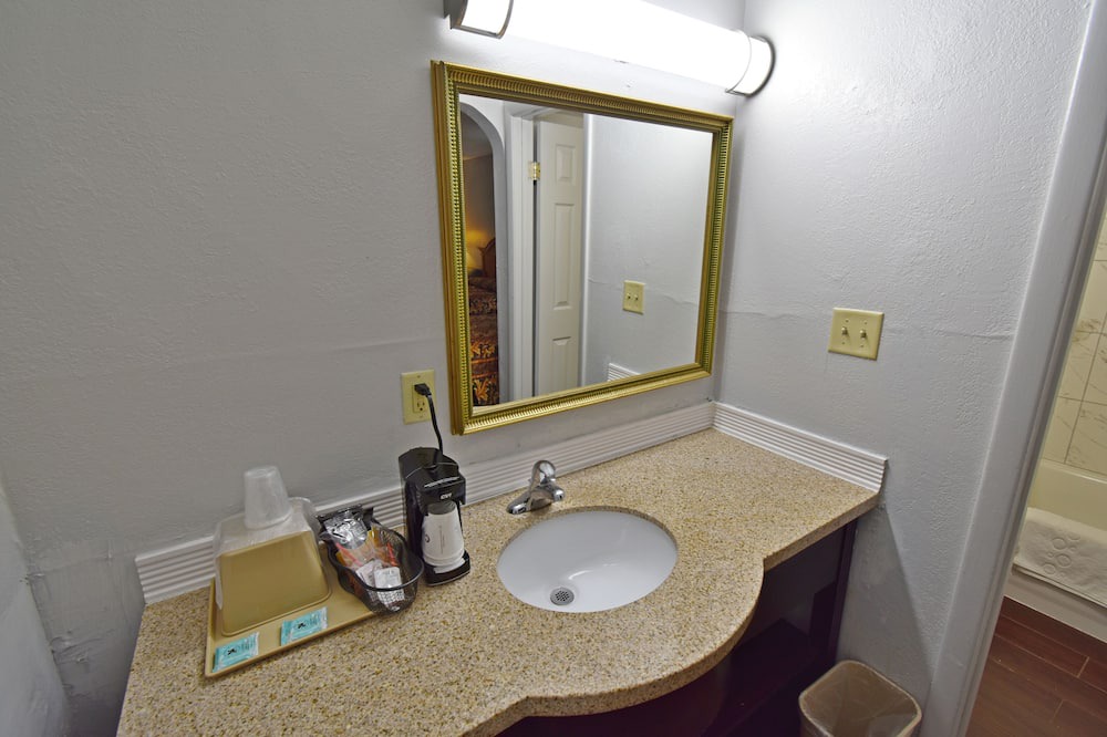 Photo of Bathroom in Griffin