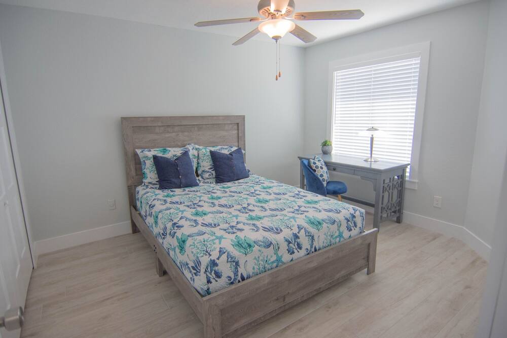 Photo of Bedroom in New Smyrna Beach