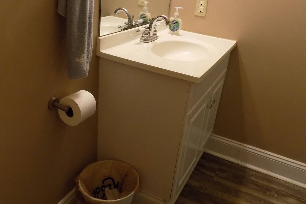 Photo of Bathroom in Perry
