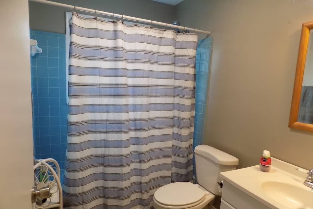 Photo of Bathroom in Perry