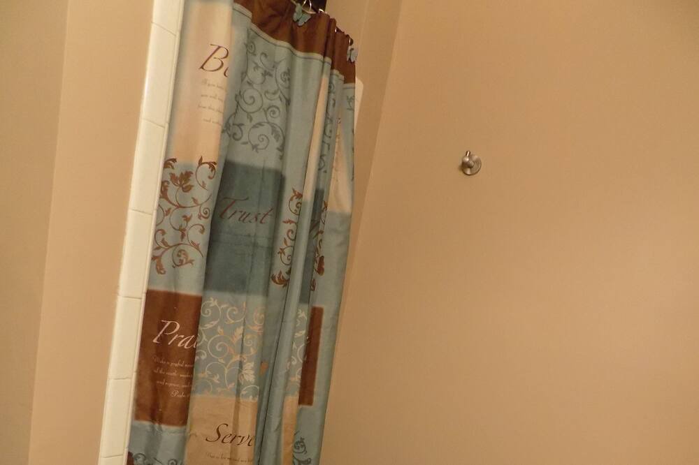 Photo of Bathroom in Perry
