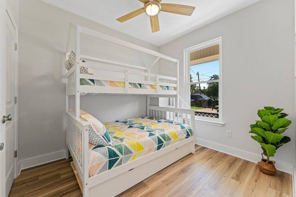 Photo of Bedroom in Ono Island