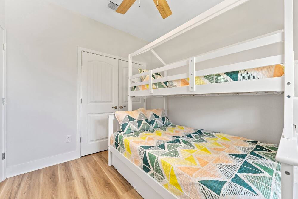 Photo of Bedroom in Ono Island