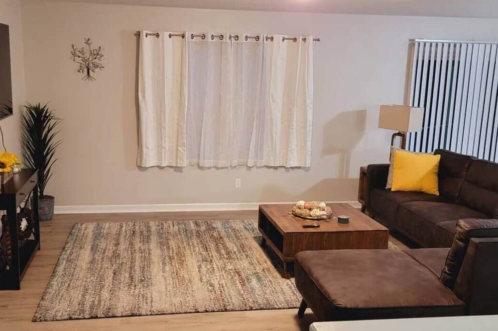 Photo of Livingroom in Meridianville