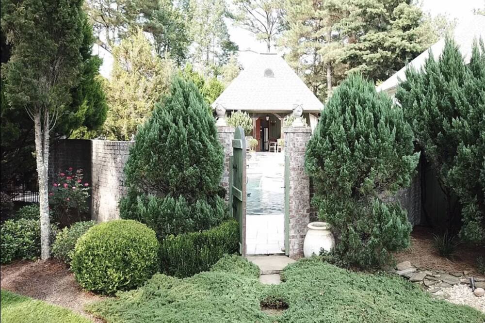 Photo of Outdoor in Moss