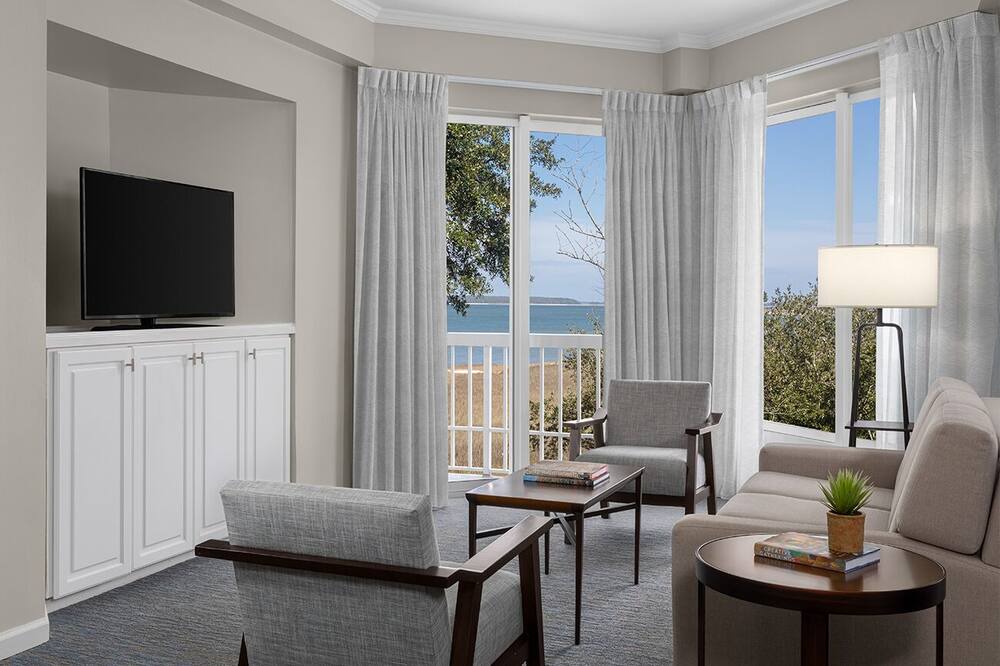 Photo of Livingroom in Sea Pines
