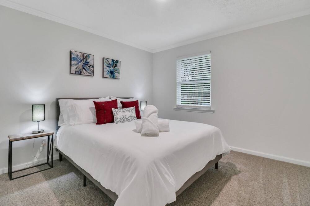 Photo of Bedroom in Pooler