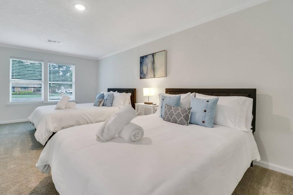 Photo of Bedroom in Pooler