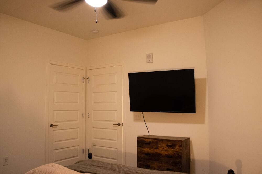 Photo of Bedroom in Mableton