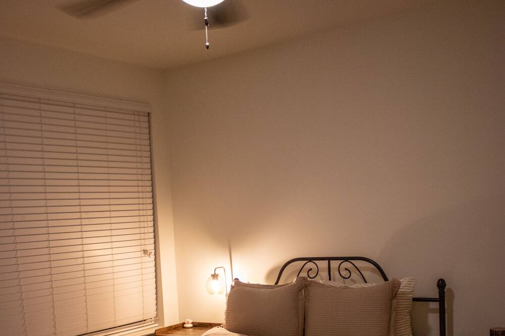 Photo of Bedroom in Mableton