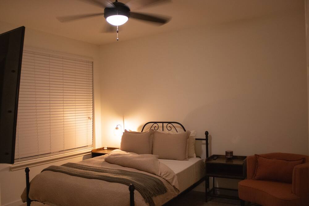 Photo of Bedroom in Mableton