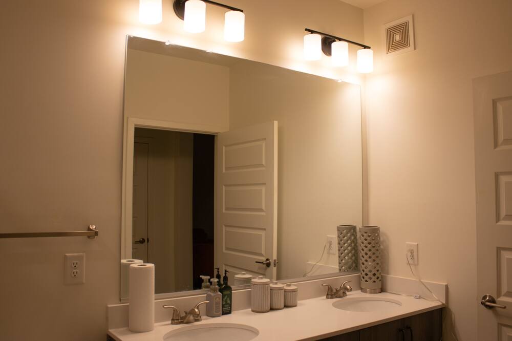 Photo of Bathroom in Mableton