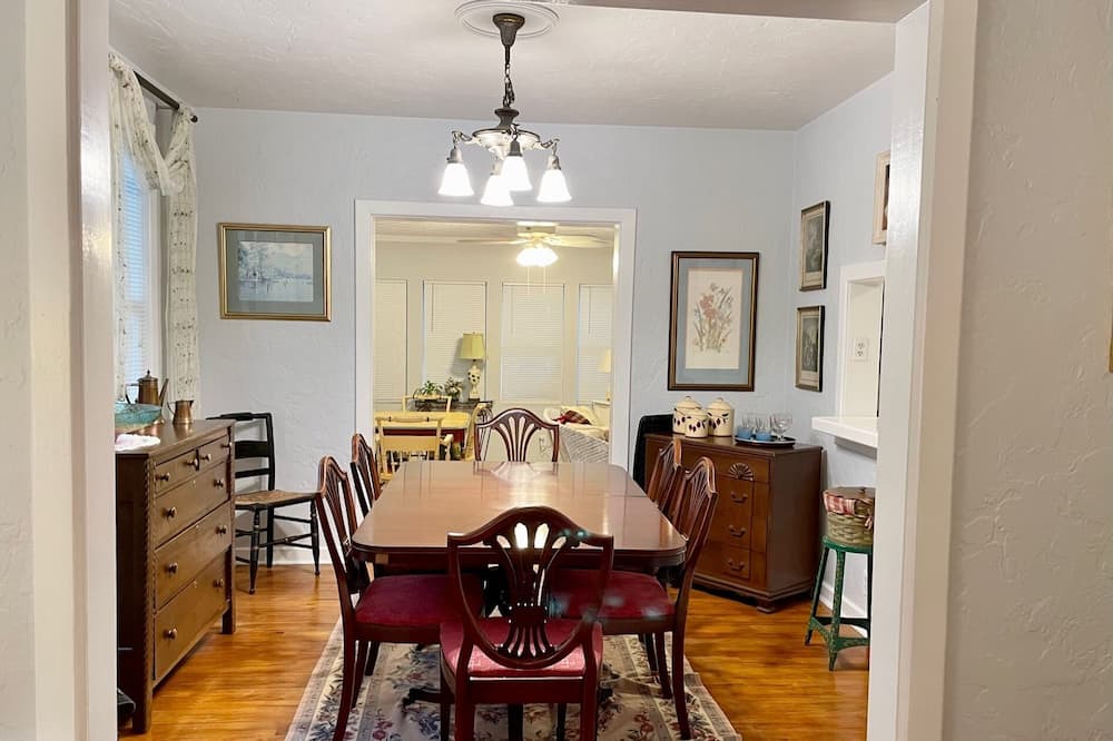 Photo of Kitchen in MacClenny