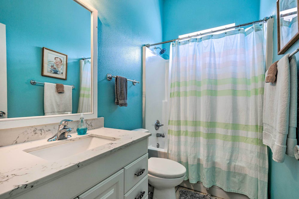 Photo of Bathroom in Waveland