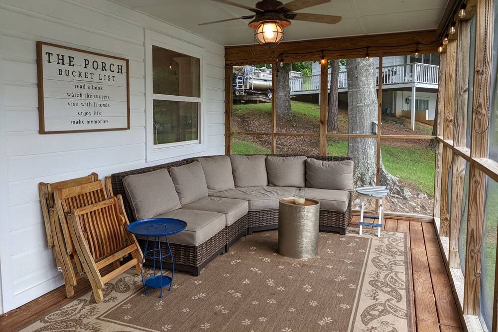 Photo of Patio Balcony in Jacksons' Gap