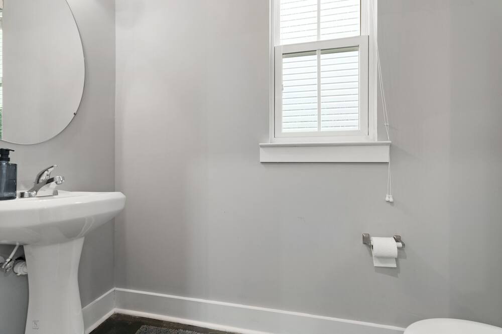 Photo of Bathroom in Mobile