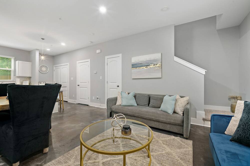 Photo of Livingroom in Mobile