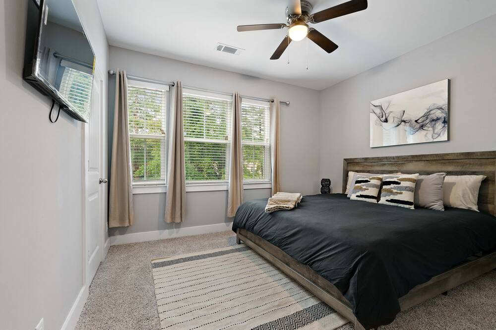 Photo of Bedroom in Mobile