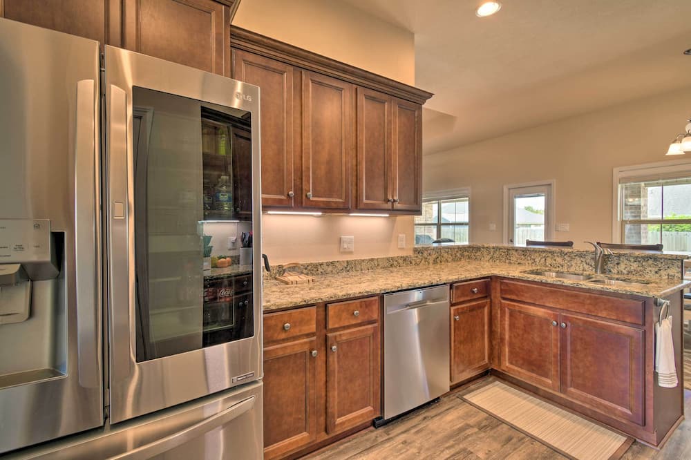 Photo of Kitchen in Foley