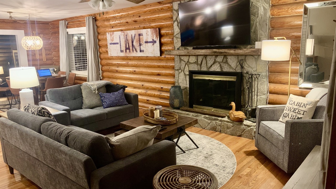 Photo of Livingroom in Eatonton