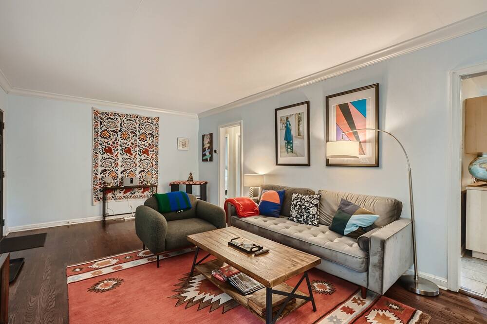 Photo of Livingroom in East Side