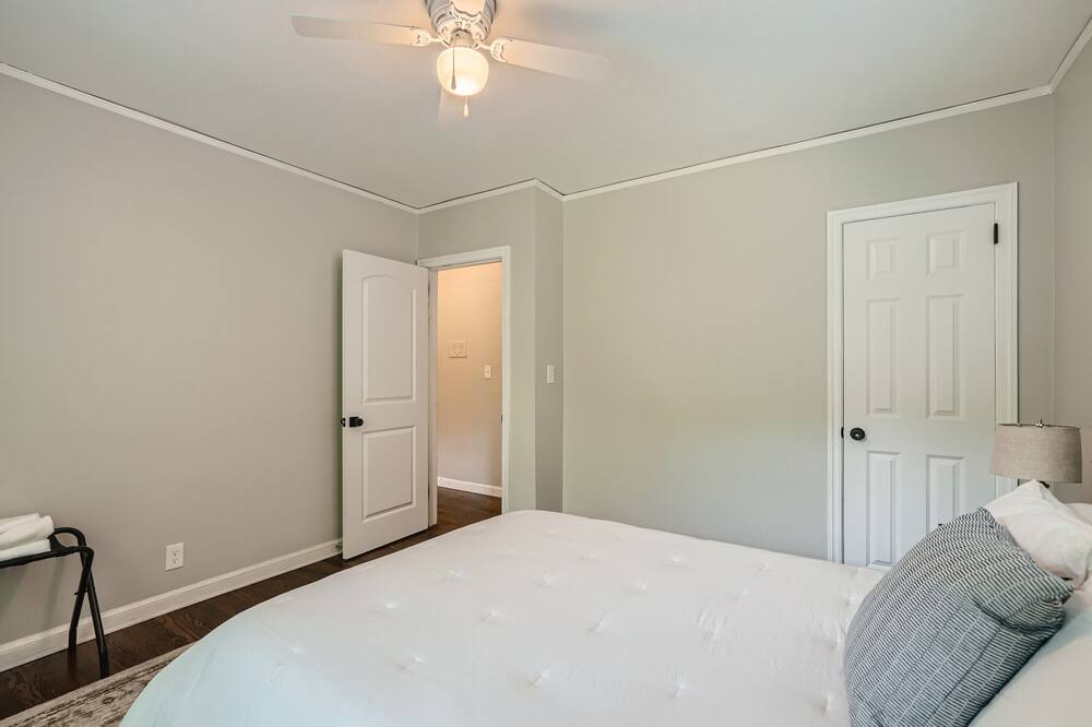 Photo of Bedroom in East Side