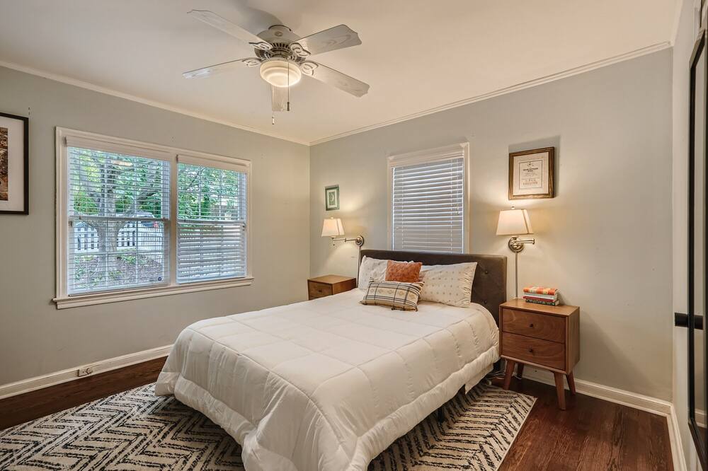 Photo of Bedroom in East Side