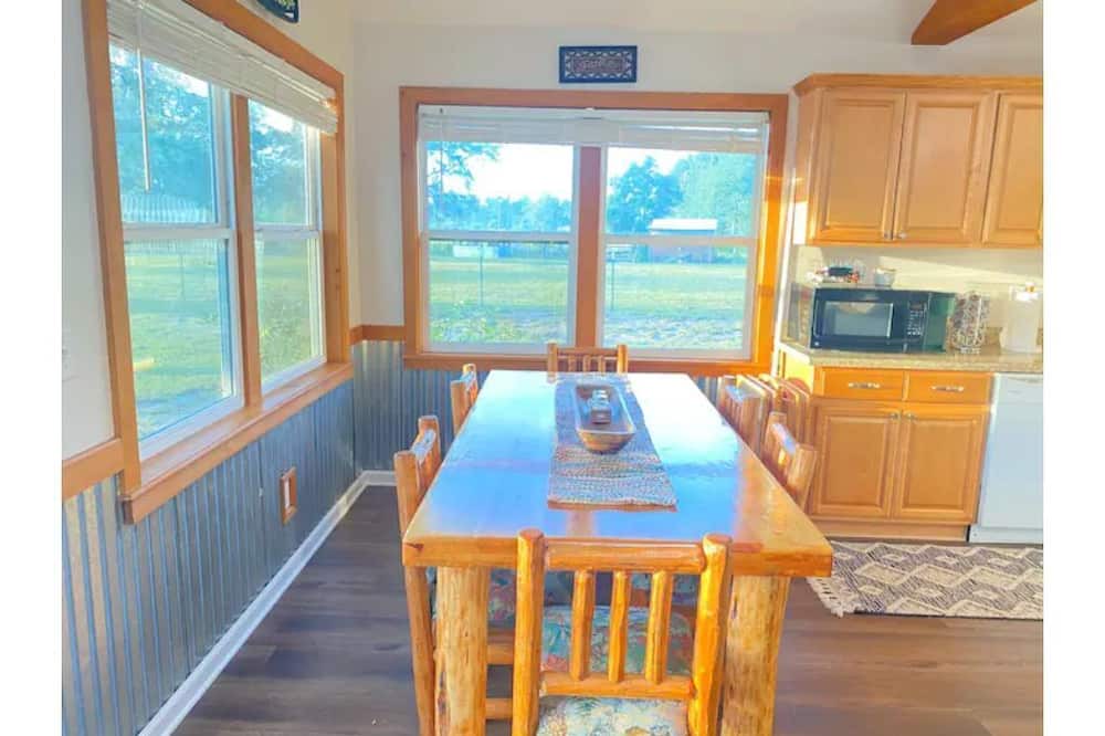 Photo of Kitchen in Atkinson