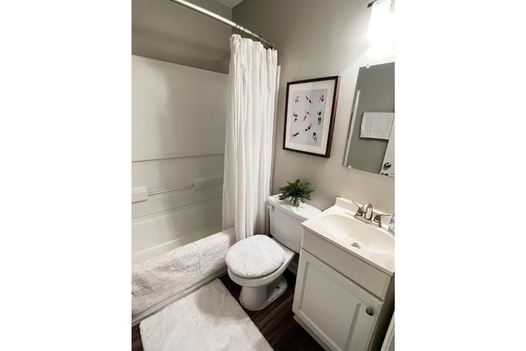 Photo of Bathroom in Mableton