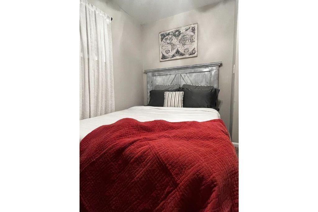 Photo of Bedroom in Mableton