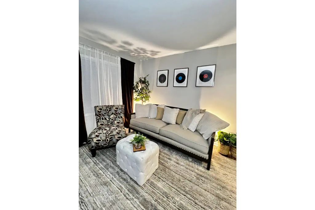 Photo of Livingroom in Mableton