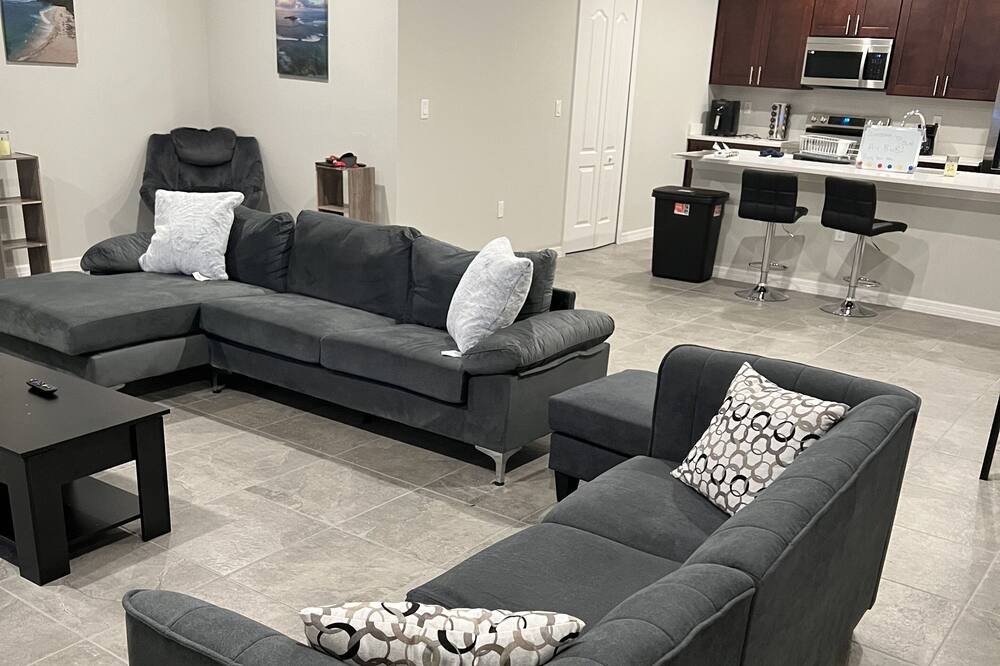 Photo of Livingroom in DeLand