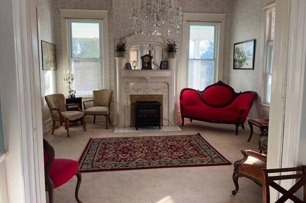 Photo of Bedroom in Roanoke