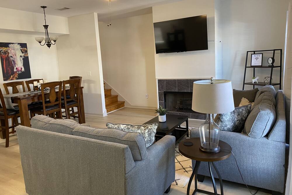 Photo of Livingroom in Tuscaloosa