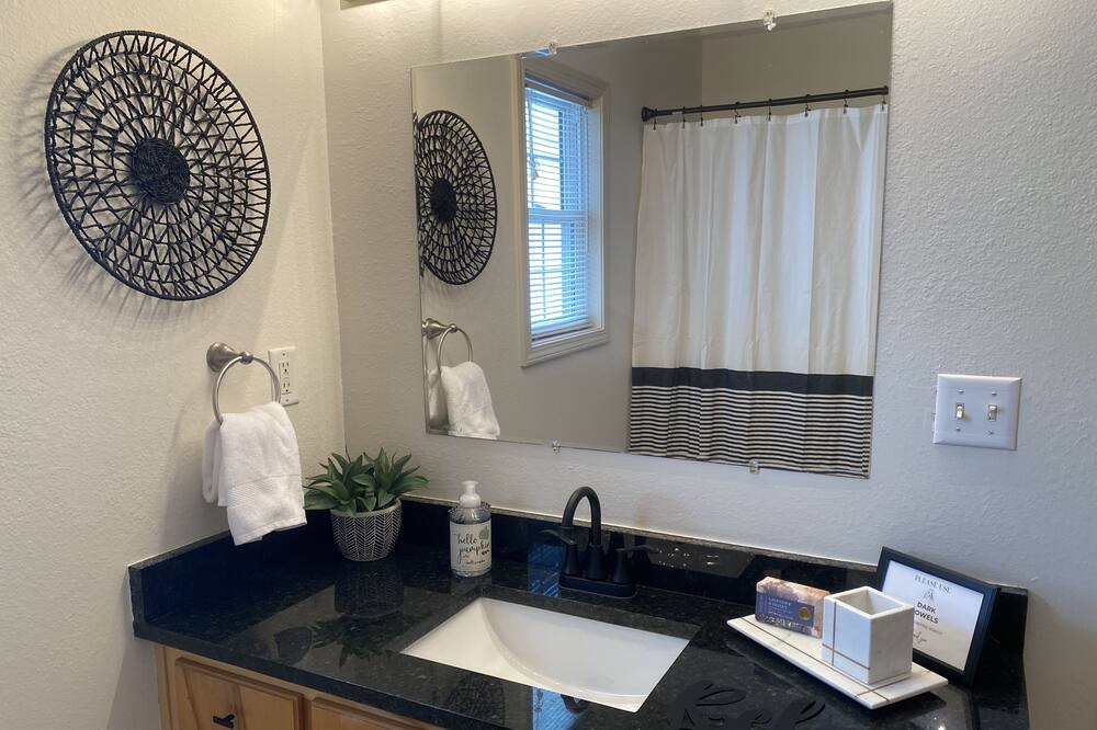 Photo of Bathroom in Tuscaloosa
